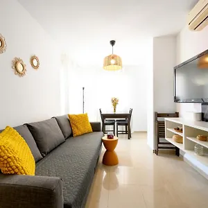 Apartment Wonderful Malagueta Pompidou, Malaga